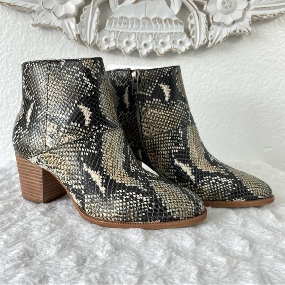 {Madewell} The Rosie Ankle Boot, Moonstone Snake Embossed Leather, Size 6, NWT - Picture 2 of 11